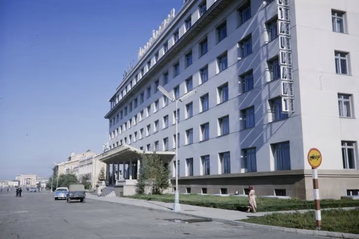Улаанбаатар зочид буудал. 1970-аад он