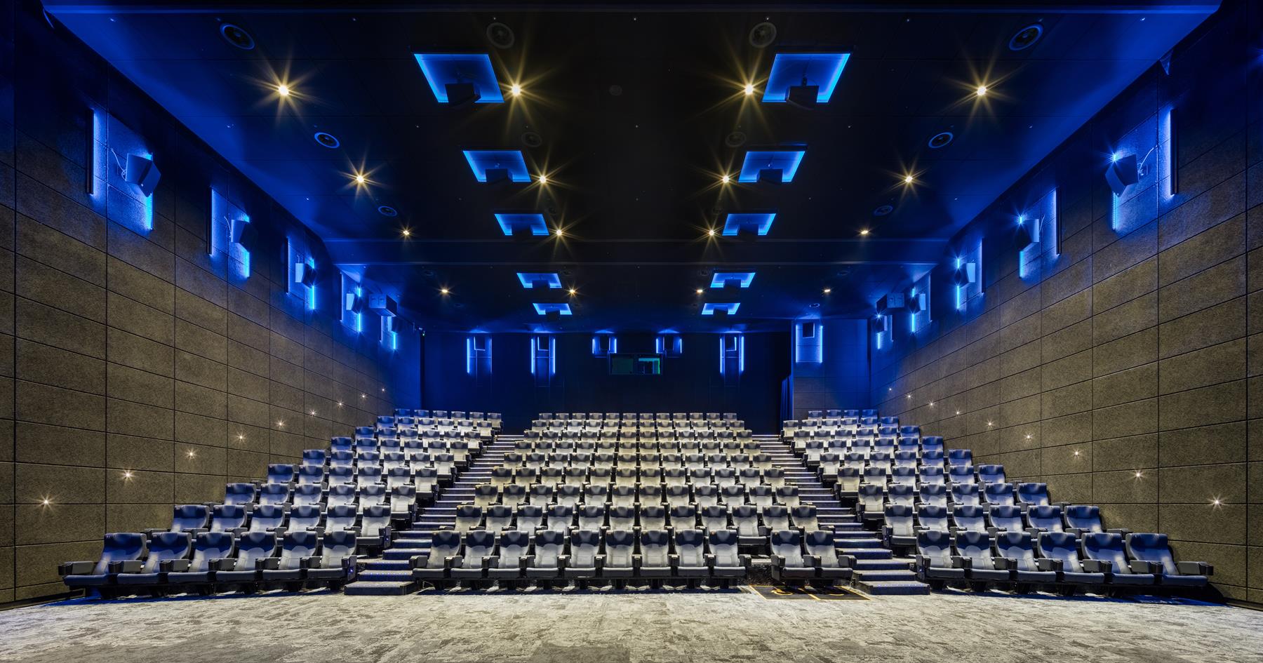 Theatre 4 9. Мега 8 планет кинотеатр. Мега находка восемь планет. Barco Cinema Projector. MEGABOX Korea.